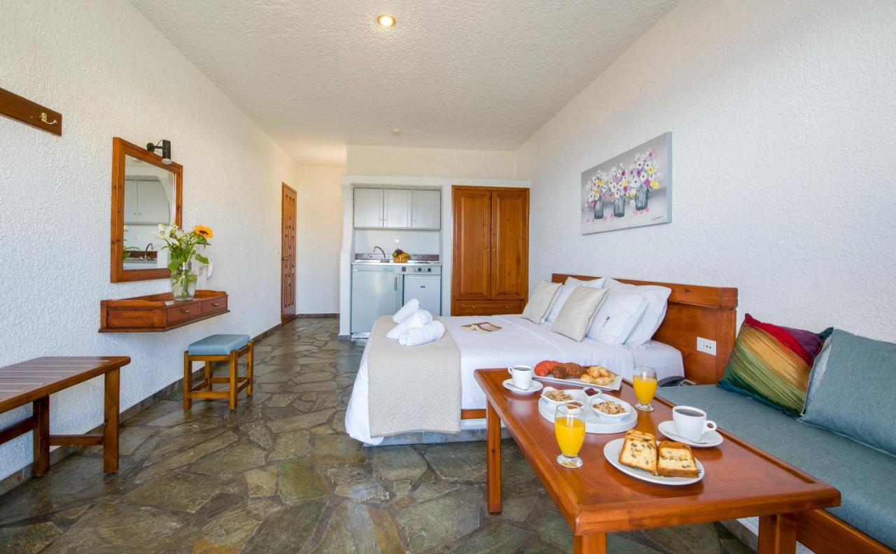 Folia Apartments Chania Agia Marina Exterior foto